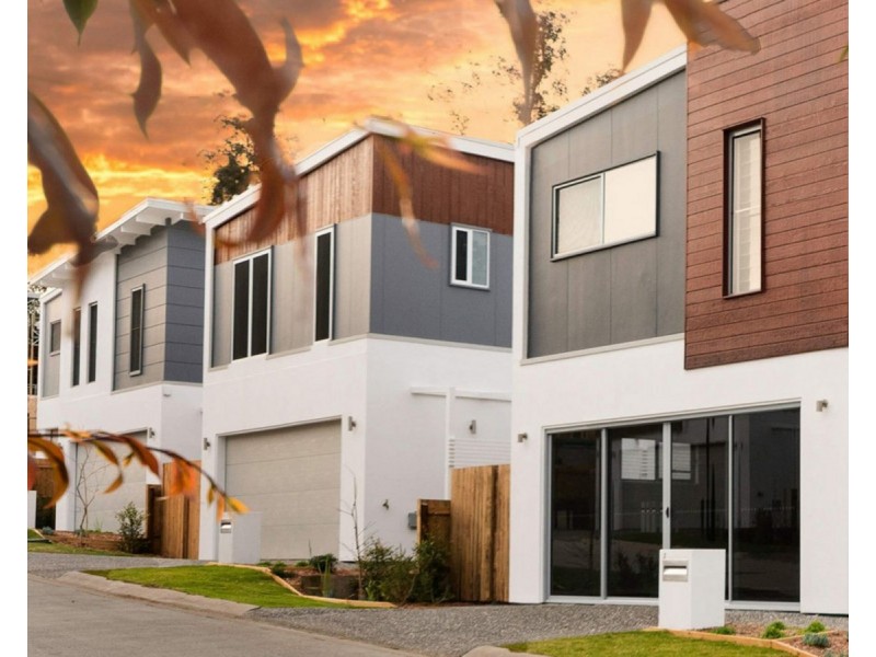 43 Stonewood Circuit, Oxenford QLD 4210