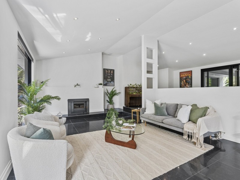 2 Russell Road, Gaven QLD 4211