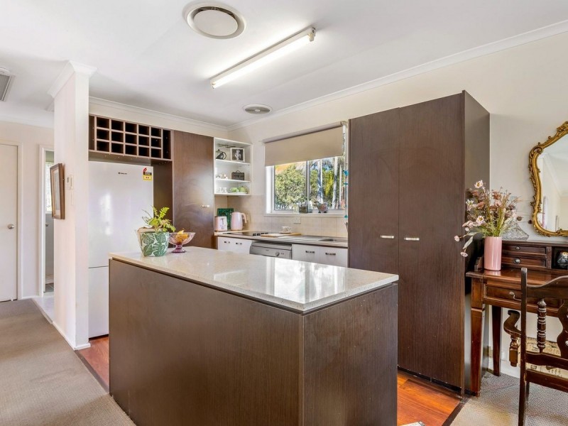 1 Cypress Crescent, Stapylton QLD 4207