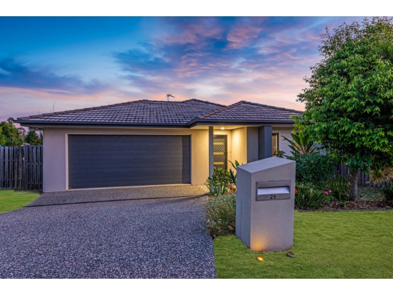 25 Butcher Bird Circuit, Upper Coomera QLD 4209