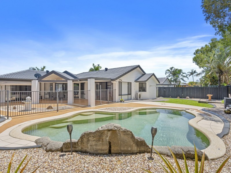 45 Lakeshore Drive, Helensvale QLD 4212