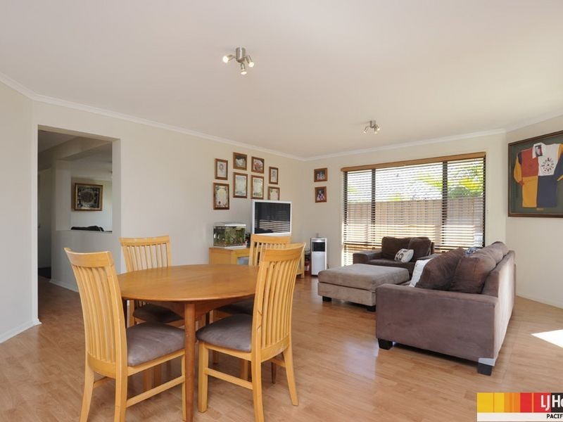 7 Irvine Street, Pacific Pines QLD 4211