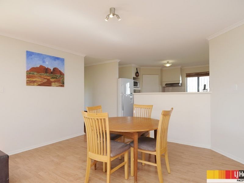 7 Irvine Street, Pacific Pines QLD 4211