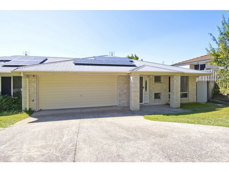2/18 Aldgate Crescent, Pacific Pines QLD 4211