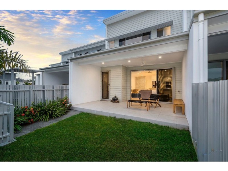6/9 Bottle Brush Circuit, Coomera QLD 4209