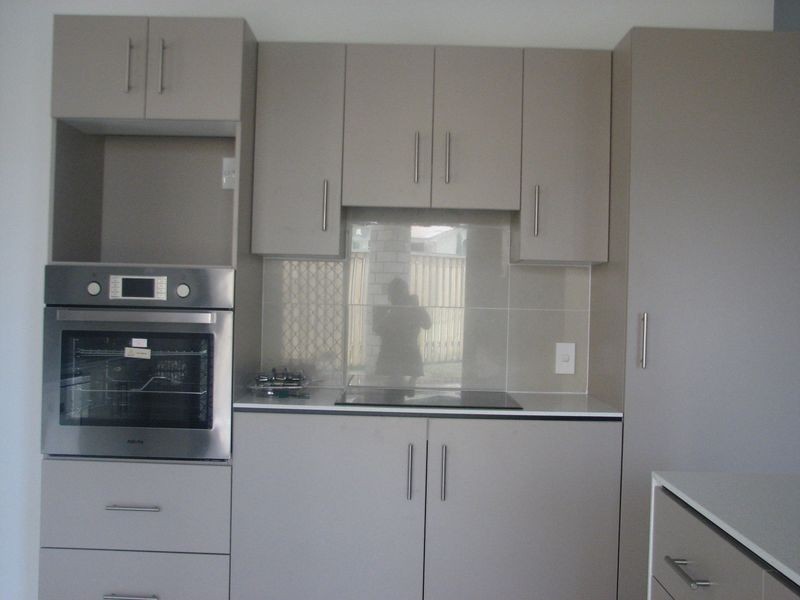 68 Aldgate Crescent, Pacific Pines QLD 4211