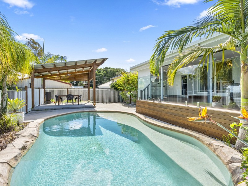 90 Boykambil Esplanade North, Hope Island QLD 4212