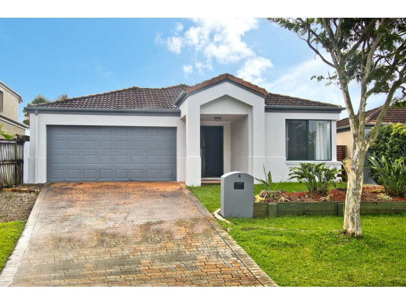 4 Harrow Place, Arundel QLD 4214