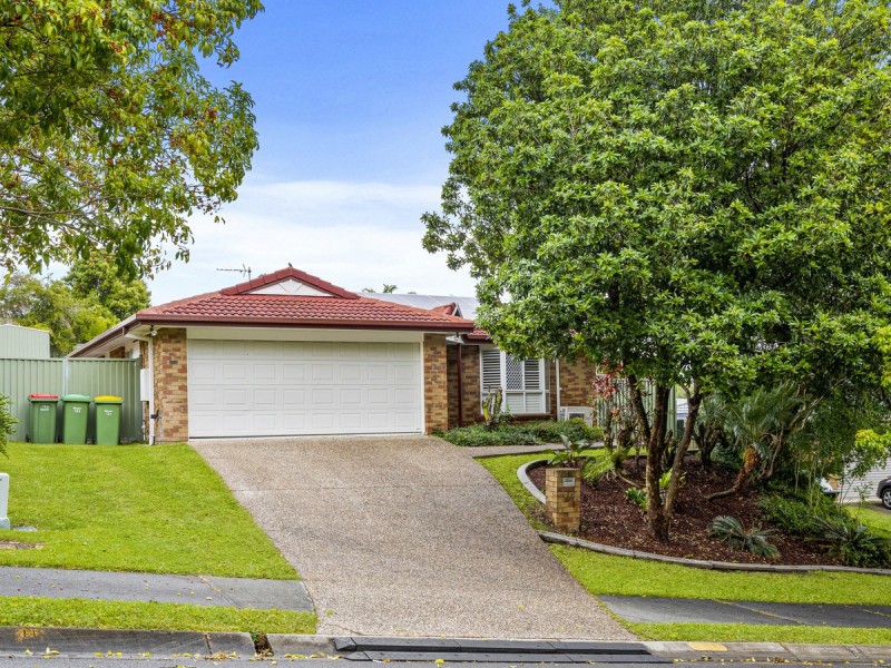184 Universal Street, Oxenford QLD 4210
