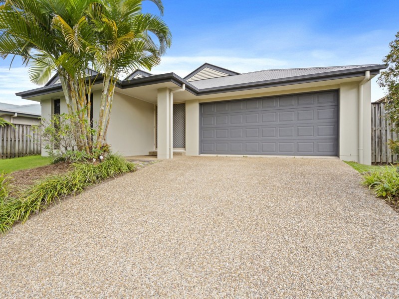 17 Carmarthen Circuit, Pacific Pines QLD 4211