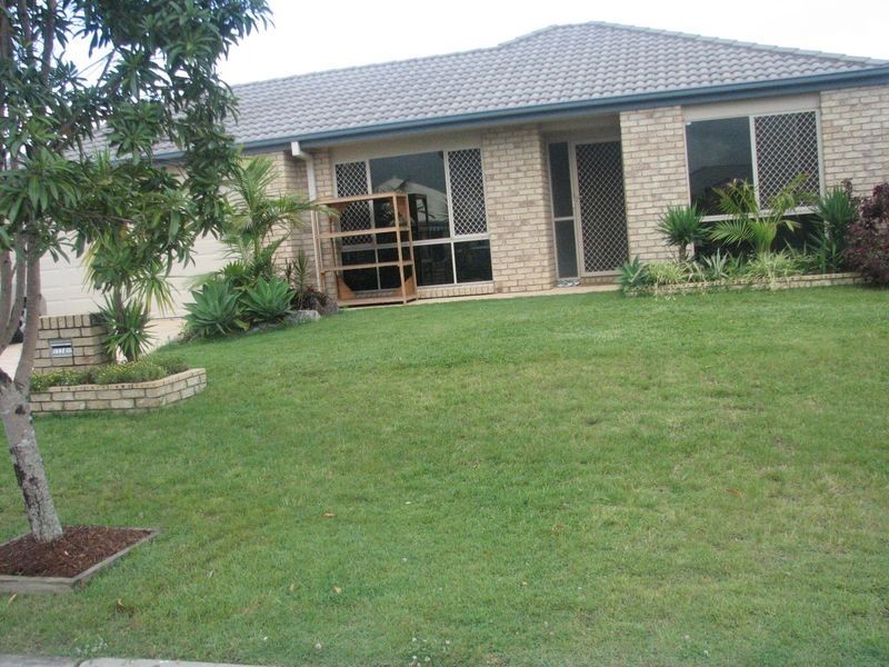 114 Santa Isobel Boulevard, Pacific Pines QLD 4211