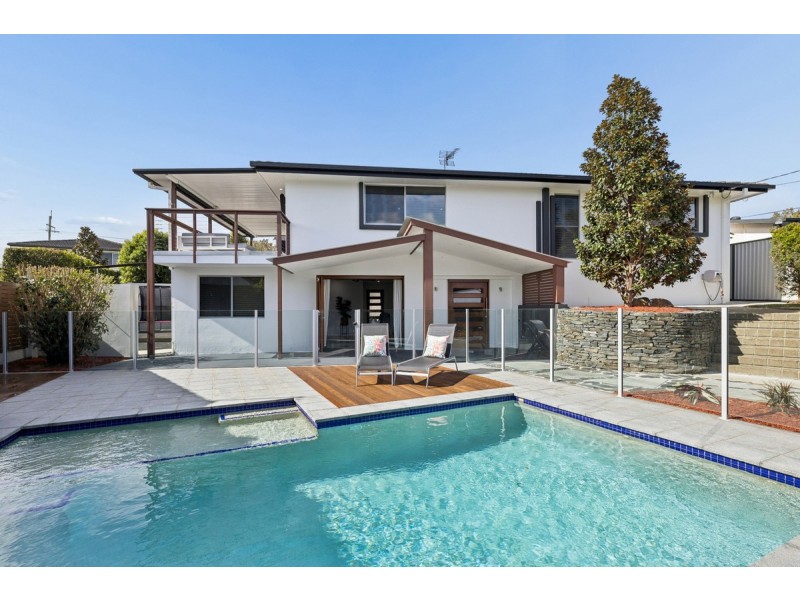 27 Lergessner Street, Biggera Waters QLD 4216