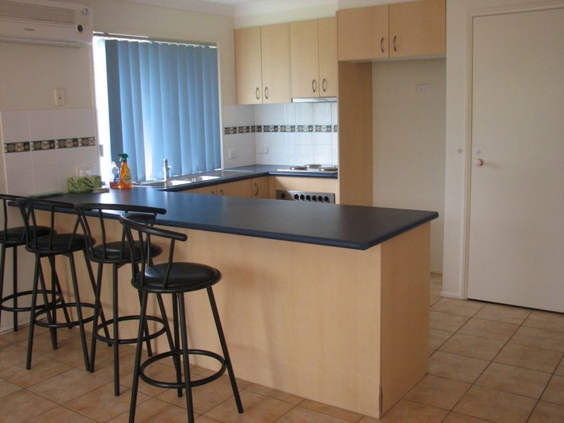 5 Murchison Street, Pacific Pines QLD 4211