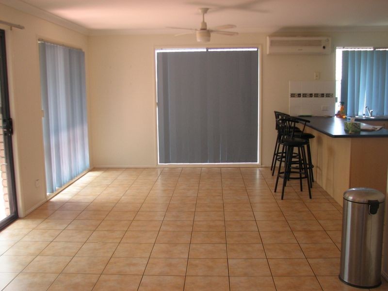 5 Murchison Street, Pacific Pines QLD 4211