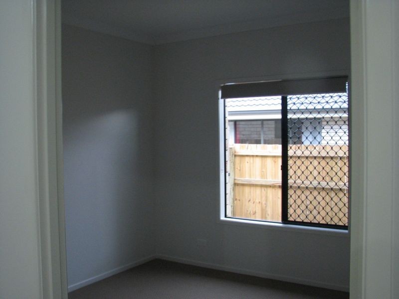 2/4 Mews Court, Oxenford QLD 4210