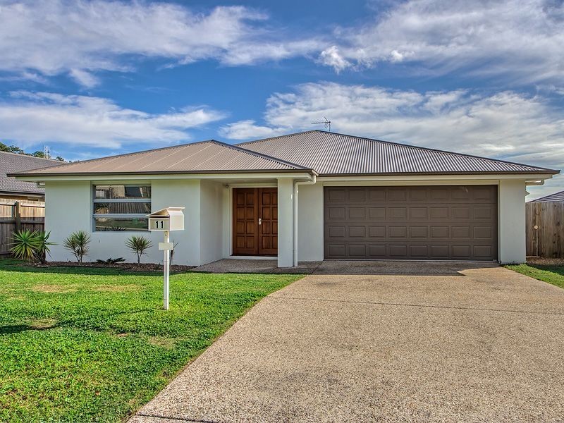 11 Roper Street, Pacific Pines QLD 4211