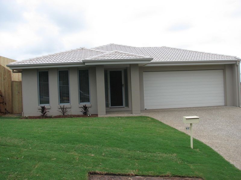 41 Fortescue Street, Pacific Pines QLD 4211