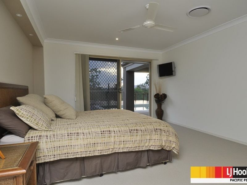 6 Huxley Court, Pacific Pines QLD 4211