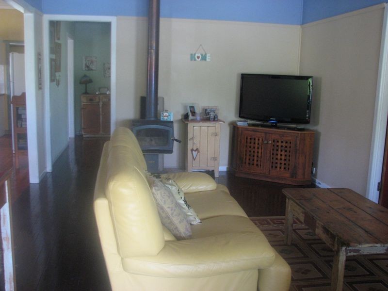 5 Chuter Avenue, Southport QLD 4215