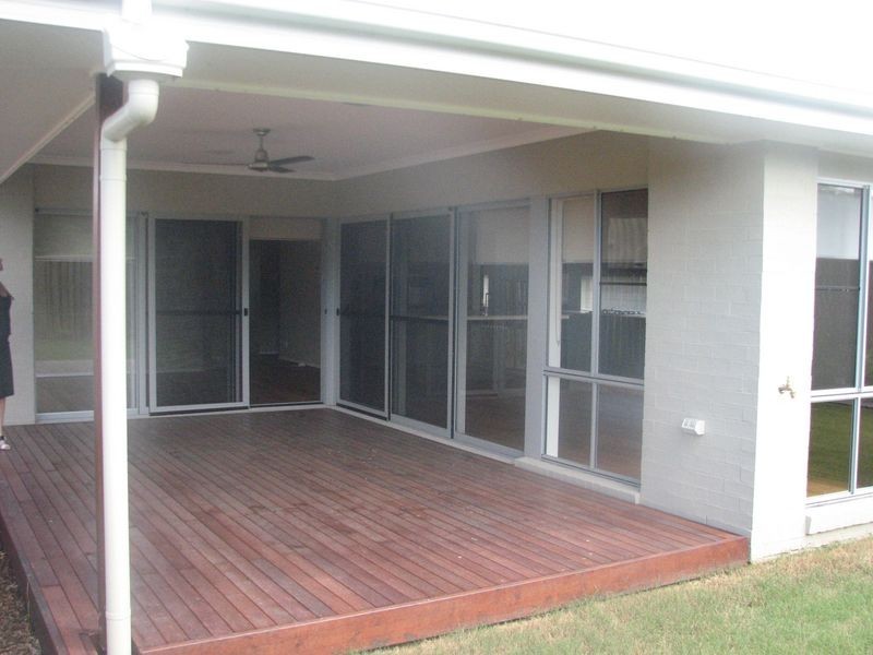 11 Gartside Street, Upper Coomera QLD 4209