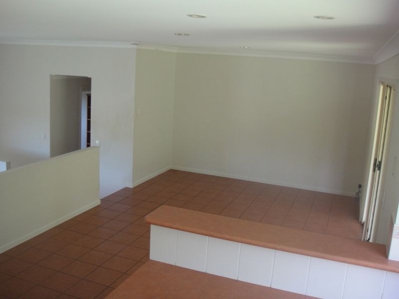 15 Whitecap Close, Pacific Pines QLD 4211