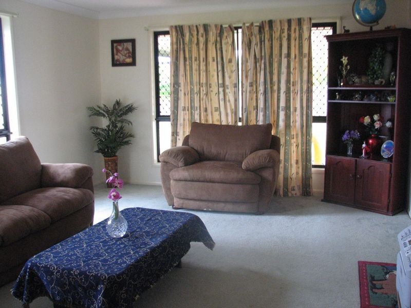 17 Pandora Crescent, Pacific Pines QLD 4211