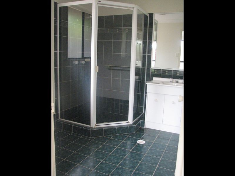 17 Pandora Crescent, Pacific Pines QLD 4211