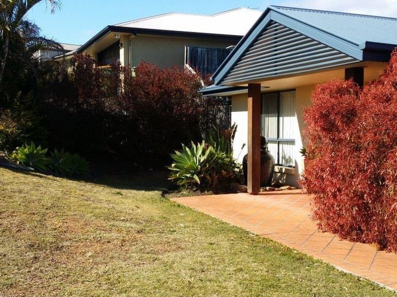 16 Huxley Court, Pacific Pines QLD 4211