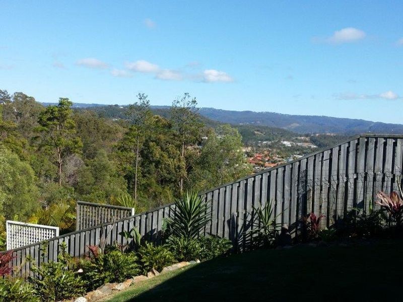 16 Huxley Court, Pacific Pines QLD 4211