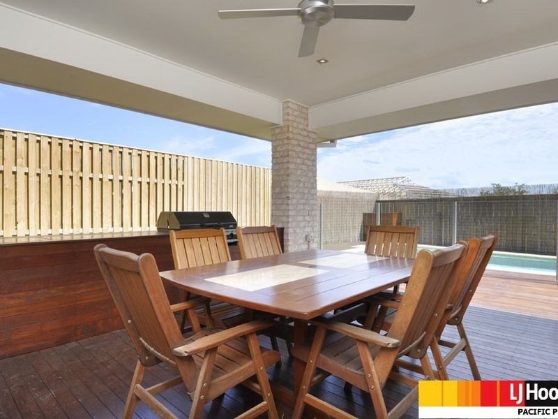 25 Manning Circuit, Pacific Pines QLD 4211