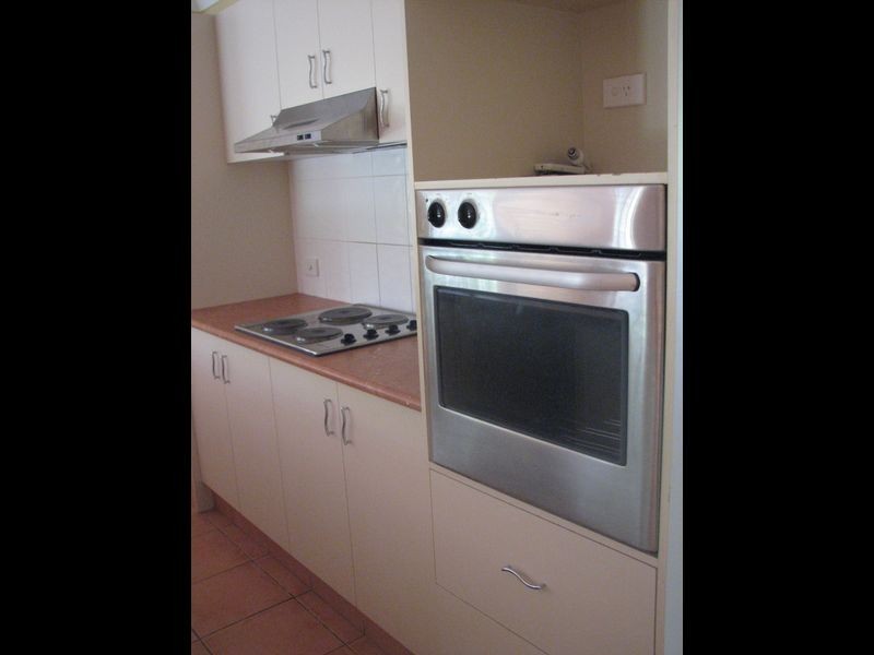 7 Cann Close, Pacific Pines QLD 4211