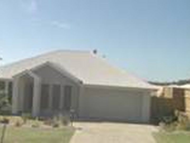 23 Harmsworth Road, Pacific Pines QLD 4211