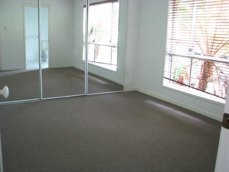 Pacific Pines QLD 4211