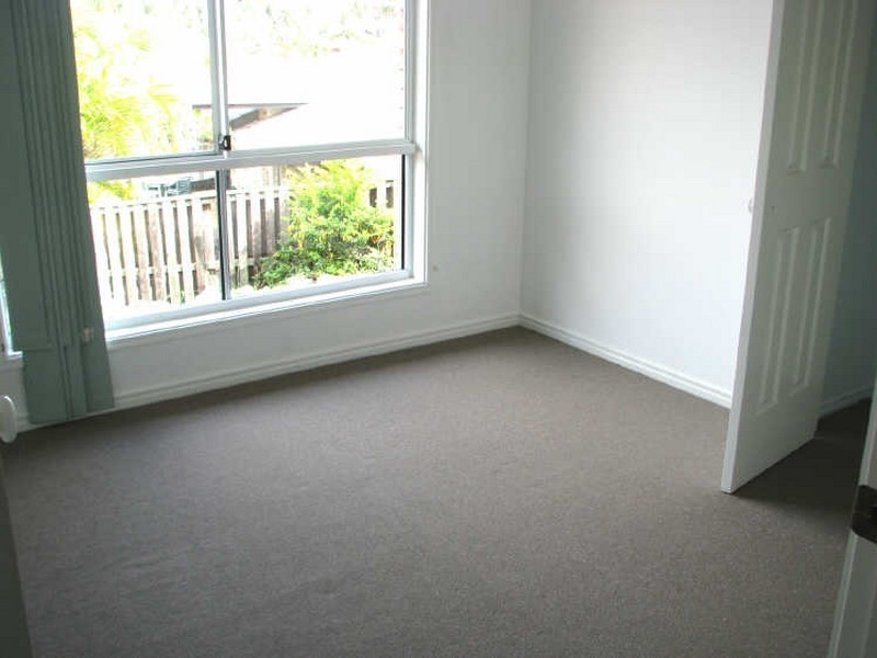 Pacific Pines QLD 4211