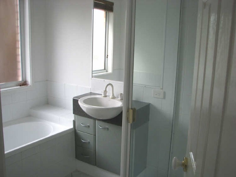 Pacific Pines QLD 4211