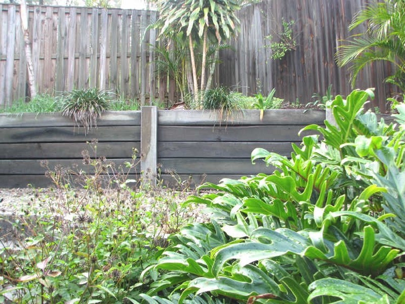 Pacific Pines QLD 4211