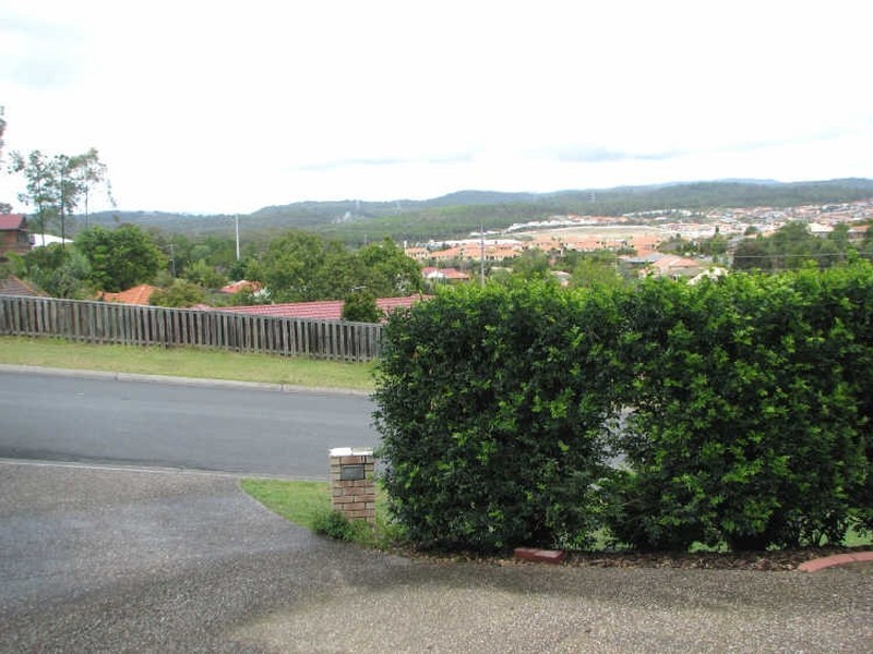 Pacific Pines QLD 4211