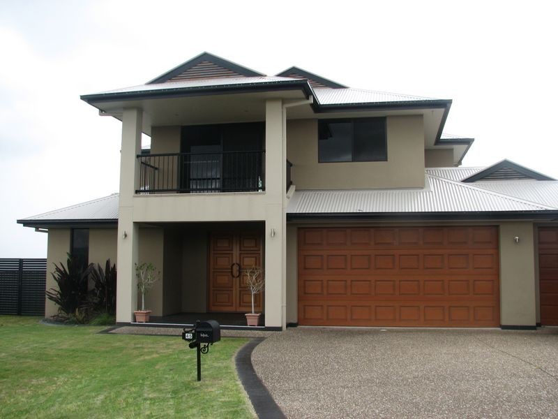 45 Hillary Circuit, Pacific Pines QLD 4211