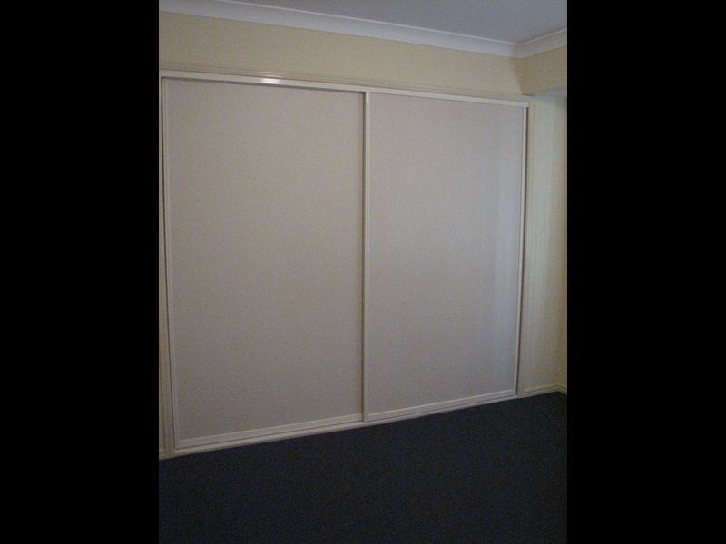 48 Manra Way, Pacific Pines QLD 4211