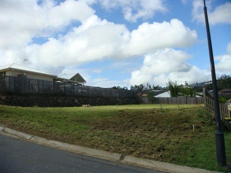 9 Inman Court, Pacific Pines QLD 4211