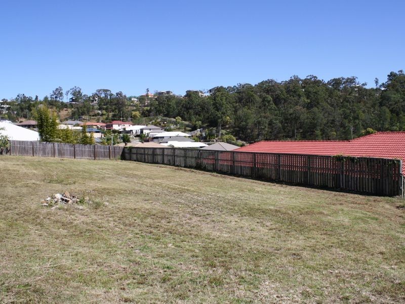 9 Inman Court, Pacific Pines QLD 4211