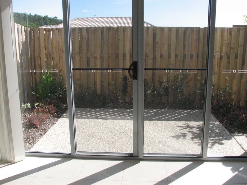 2/1 Jardine Street, Pacific Pines QLD 4211