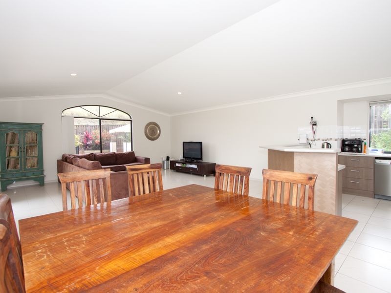 49 Bowley Street, Pacific Pines QLD 4211