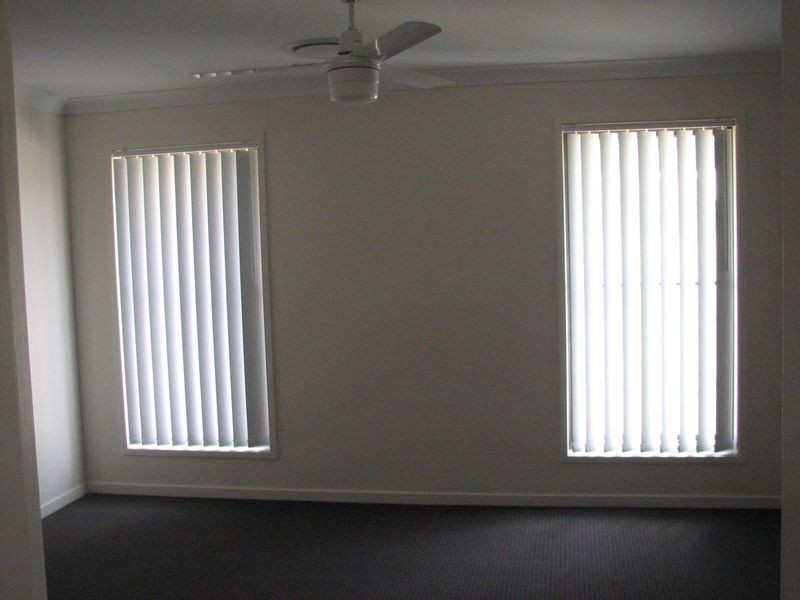 16 Fletcher Street, Pacific Pines QLD 4211