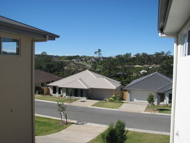 29 Hadrian Crescent, Pacific Pines QLD 4211