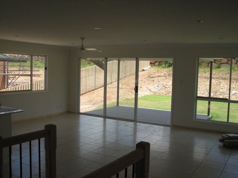 29 Hadrian Crescent, Pacific Pines QLD 4211