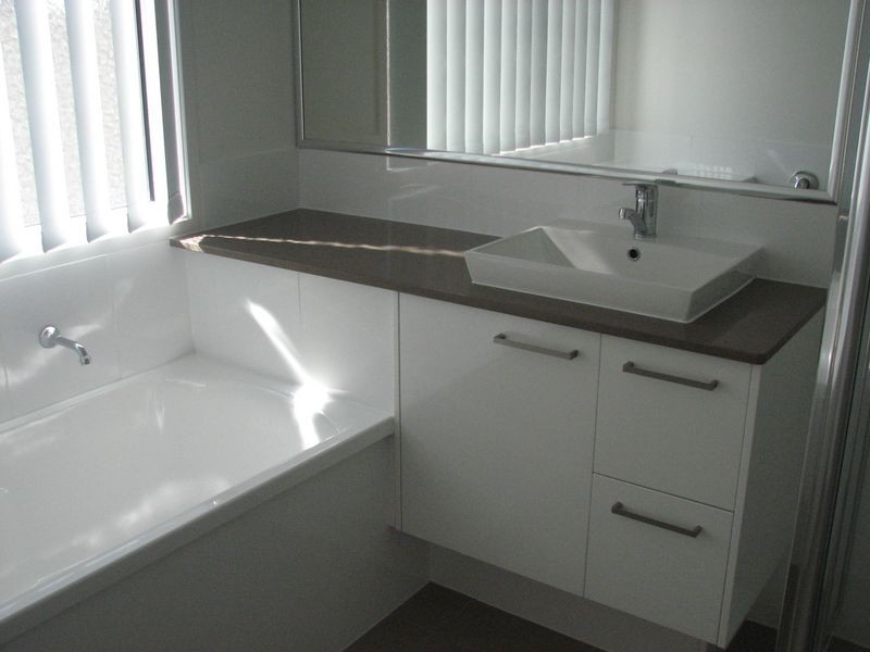 29 Hadrian Crescent, Pacific Pines QLD 4211