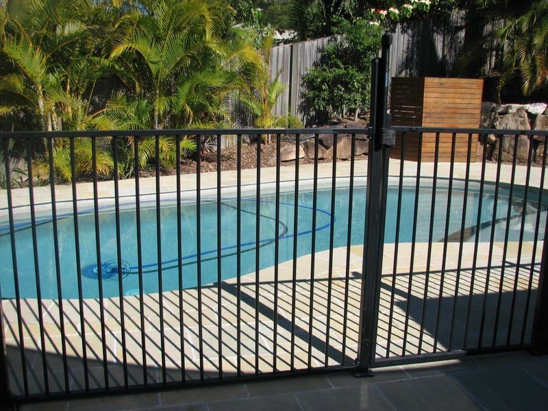 14 Amanu Crescent, Pacific Pines QLD 4211