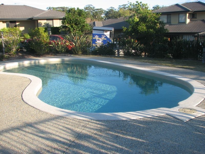 15/136 Pacific Pines Boulevard, Pacific Pines QLD 4211