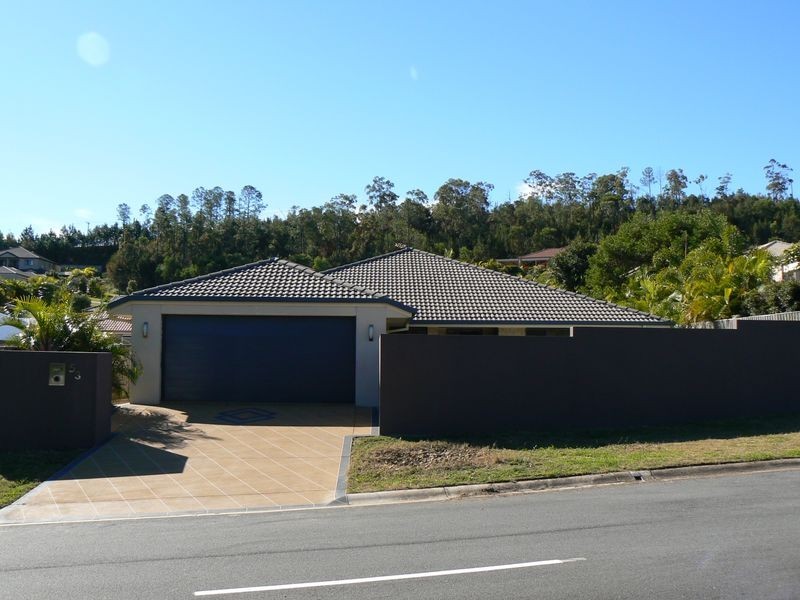 53 Victoria  Drive, Pacific Pines QLD 4211